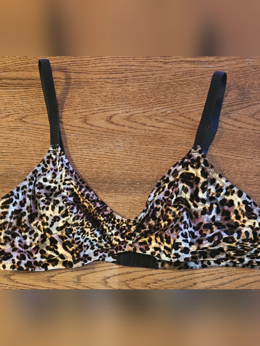 Colsie Cheetah Print Velvet Bralette Size L Large Soft Wireless Lounge Bra Top